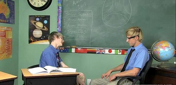  Student Shows Biology Teacher What the Mouth is Really For